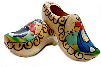 wooden-clogs-european