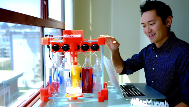 3d_printed_bartender_robot_named_Bar_Mixvah_makes_a_drink__-_YouTube